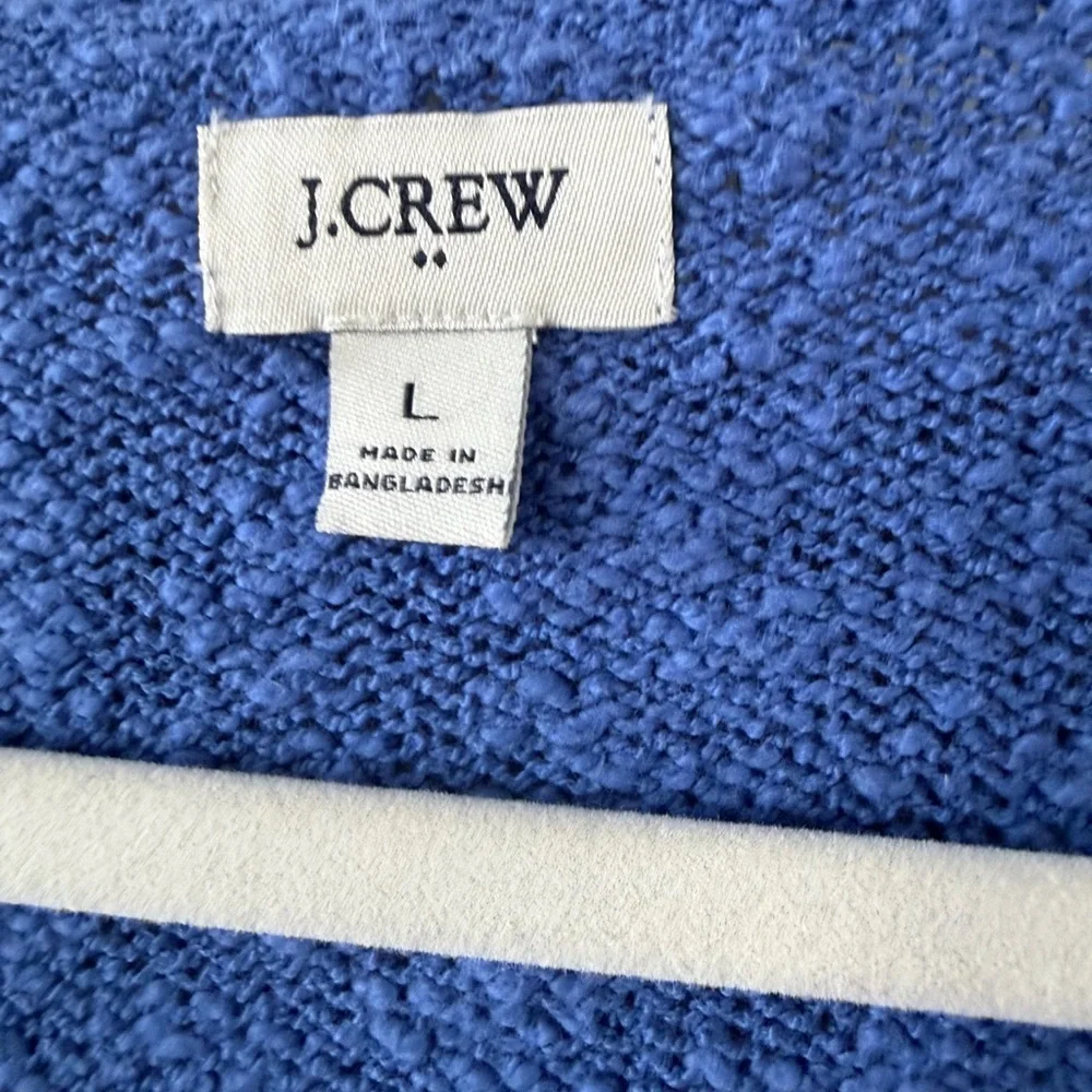 J.Crew V-neck slub sweater in blue. Women’s size large.